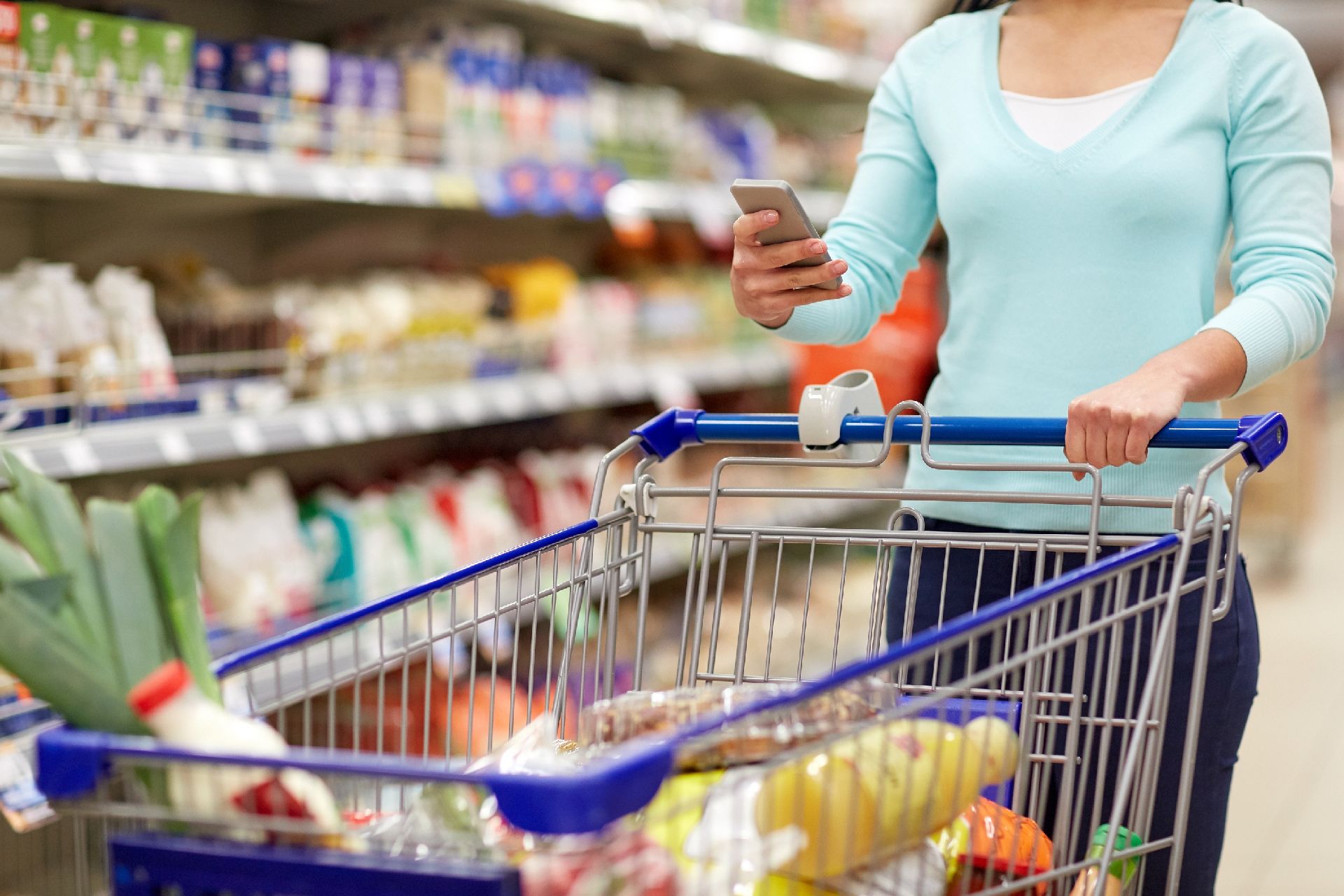 Otimize as compras no supermercado e na feira e leve alimentos que vão fazer diferença na sua saúde. Foto: Bigstock