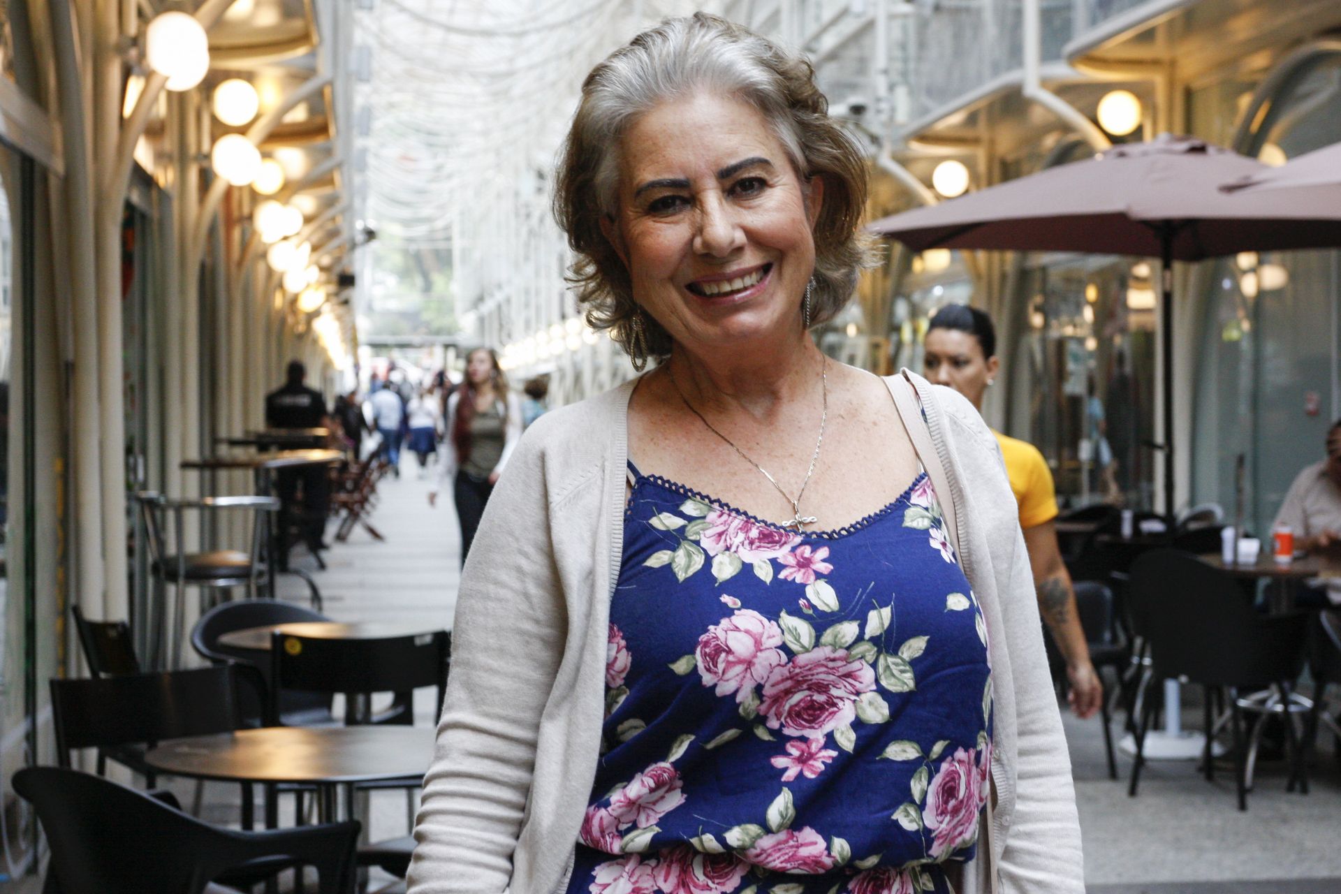 A vendedora aposentada Rosária Canton Grise, de 65 anos, viu as mulheres conquistarem muitos direitos, mas afirma que a luta ainda não terminou. Foto: Cassiano Rosário