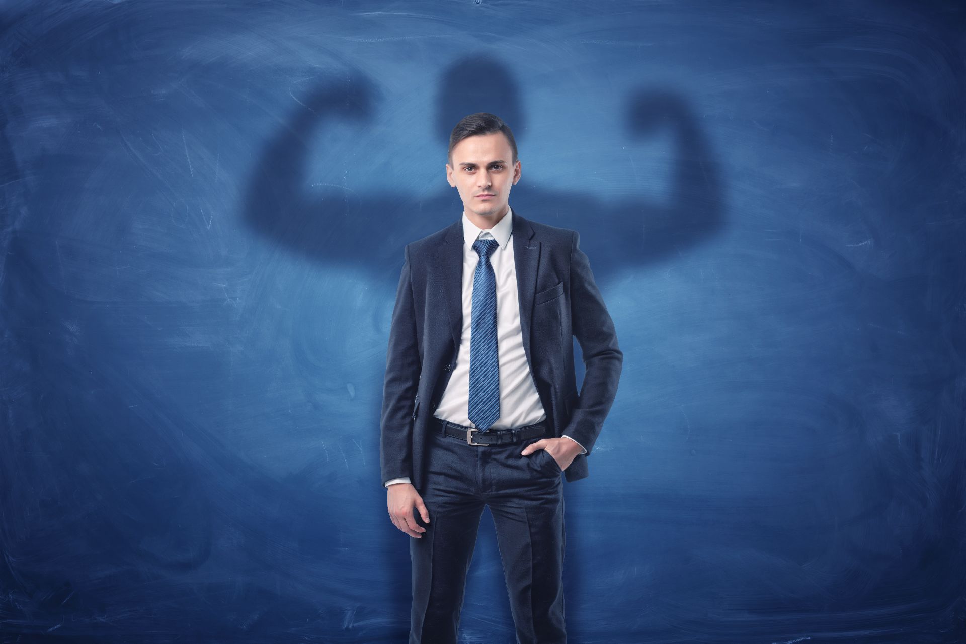 Pessoas com essa "síndrome" aproveitam da autoridade para pisar nos outros. Foto: Bigstock Pessoas com essa "síndrome" aproveitam da autoridade para pisar nos outros. Foto: Bigstock