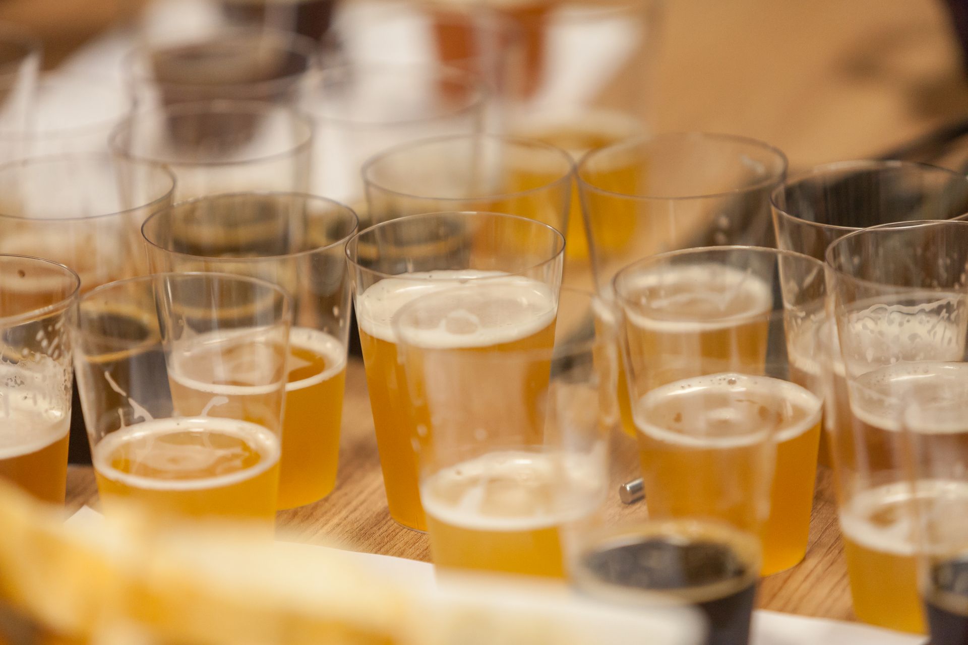 Cerveja é a bebida alcoólica mais consumida no Brasil. Foto: Fernando Zequinão/Gazeta do Povo. Cerveja é a bebida alcoólica mais consumida no Brasil. Foto: Fernando Zequinão/Gazeta do Povo.