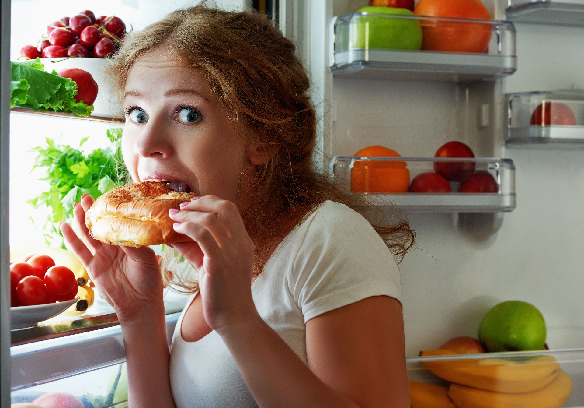Segundo relatos, a maior dificuldade das mulheres que se submetem a cirurgias bariátricas é largar os doces Foto: Bigstock