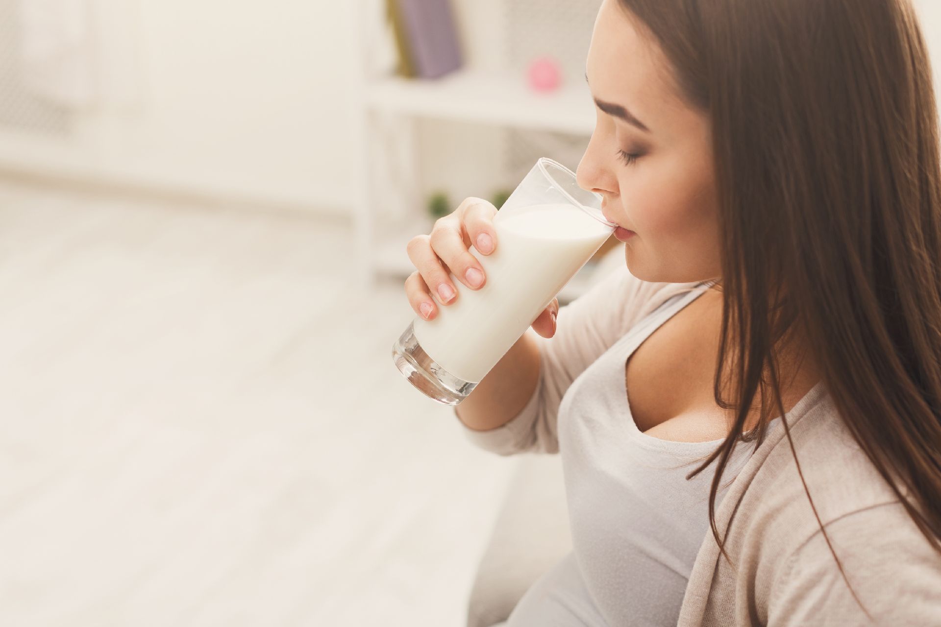 Leite e derivados são alguns dos alimentos responsáveis pela indigestão. Foto: Bigstock Leite e derivados são alguns dos alimentos responsáveis pela indigestão. Foto: Bigstock