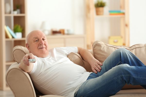 Estilo de vida não saudável está ligado a 20 tipos de câncer Um estilo de vida não saudável estaria associado ao aumento no risco de 20 tipos de câncer. Foto: Bigstock.