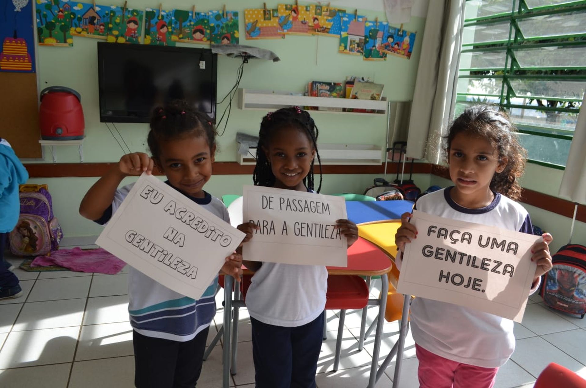 As crianças aprenderam o que é gentileza e como praticar. Fotos: Arquivo Pessoal 