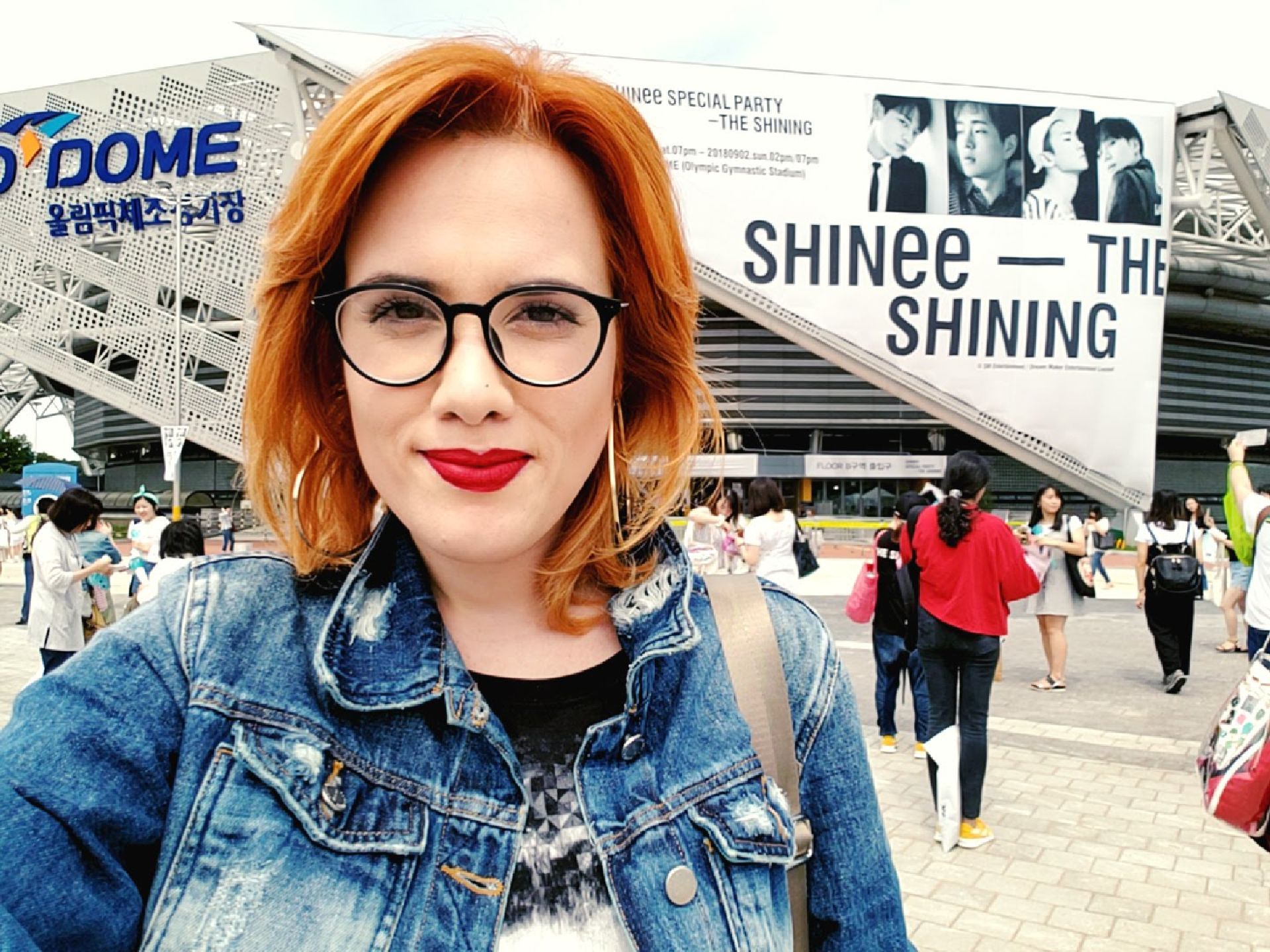 Gabriela Brandalise se especializou no estilo coreano, escreveu um livro e tem um canal no Youtube que vai além do assunto: "muitos adolescentes me procuram para falar questões pessoais e eu acabo ajudando", conta. Foto: arquivo pessoal.