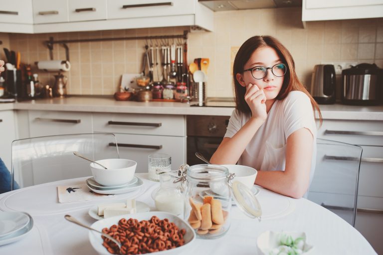 A circunferência da cintura aumentou, em média, nas meninas que pulam o café da manhã, em torno de dois centímetros. Foto: Bigstock.