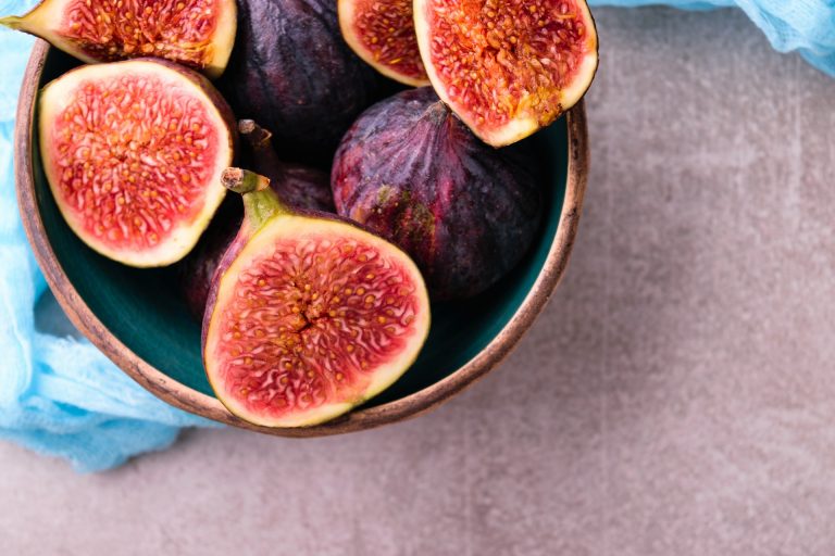 Quando o alimento é produzido na sazonalidade dele, com a quantidade adequada de sol e no solo correto, os nutrientes vão estar presentes numa quantidade e qualidade adequadas. Foto: Bigstock.
