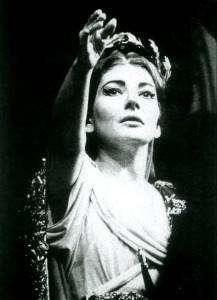 35 anos depois de sua morte Maria Callas ainda nos fascina