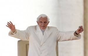 Bento XVI na última audiência do seu pontificado, em 28 de fevereiro: papa emérito escreveu longa resposta ao livro do matemático Piergiorgio Odifreddi. (Foto: Alessandro Bianchi/Reuters)