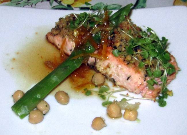 Salmone in crosta con salsa al arancio 2