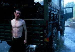 Extermínio: filme com jeitão de terror B foi escrito por Alex Garland, escritor do best-seller A Praia. 