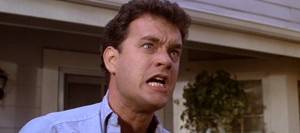 Meus Vizinhos São um Terror: Tom Hanks é só caras e bocas nessa comédia de humor negro dirigida por Joe Dante.