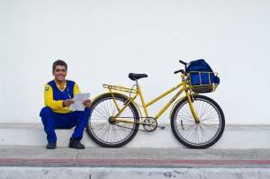 Cerca de 8 mil carteiros usam a bicicleta em todo o Brasil. (Foto: Felipe Baenninger/Projeto Transite)