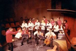 Foto do primeiro concerto da Camerata no Teatro Paiol (Acervo Ingrid Müller Serafim/FCC)