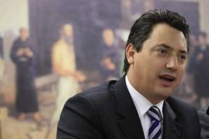Sergio Souza, um dos últimos indecisos do Paraná, votará pelo impeachment