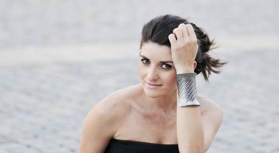 Uma cantora brasileira entre os grandes do Lied alemão A cantora brasileira Cristiane Roncaglio: sucesso na Europa