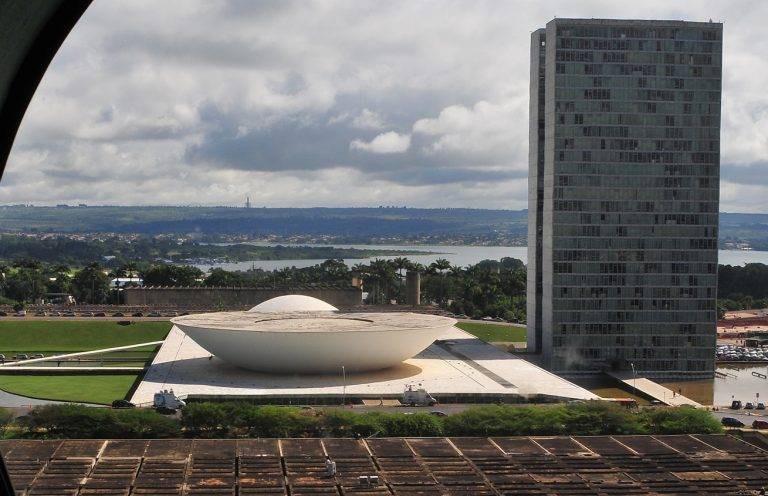 Projeto que limita adicionais ao salário de servidores dorme em alguma gaveta da Câmara Saulo Cruz/Agência Câmara