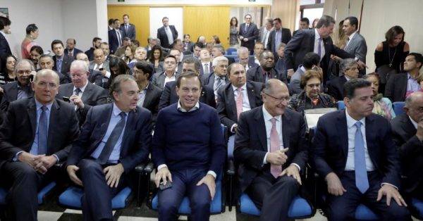 Manifesto Tucanista: anacronismo que Piketty e Dilma aplaudiriam de pé