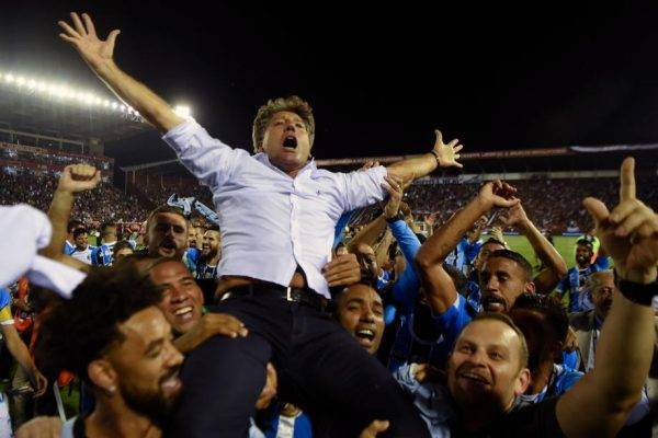 AFP PHOTO EITAN ABRAMOVICH