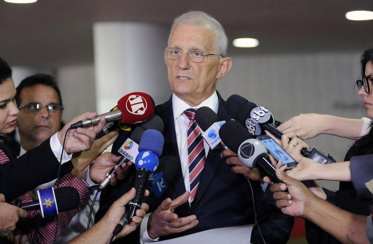 Alckmin pode ser o candidato governista, diz Darcísio Perondi Alckmin pode ser o candidato governista, diz Darcísio Perondi