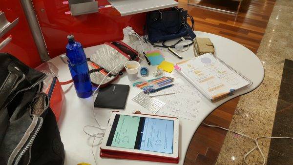 Passei na UFPR e na USP estudando apenas com meu tablet