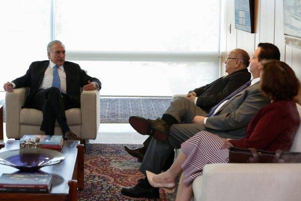 Michel Temer em reunião com Pastor José Wellington, presidente da Igreja Evangélica Assembleia de Deus em São Paulo, ministro Gilberto Kassab e Fátima Pelaes, Secretária Nacional de Política para as Mulheres (Foto: Alan Santos/PR)