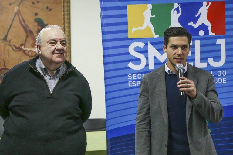 Secretaria de filho de Richa teve mais dinheiro e assessores mesmo em ano de arrocho Mesmo em ano de redução de 6% nas despesas com pessoal ativo; secretaria de Esporte aumentou em 12% o gasto com a folha (Foto: Pedro Ribas/SMCS)