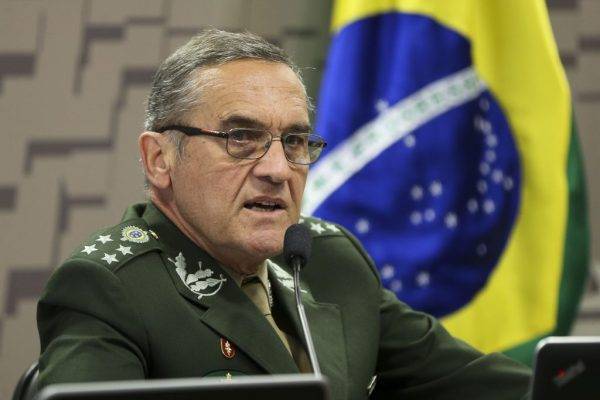 Comandante do Exército abriu brecha para interpretações