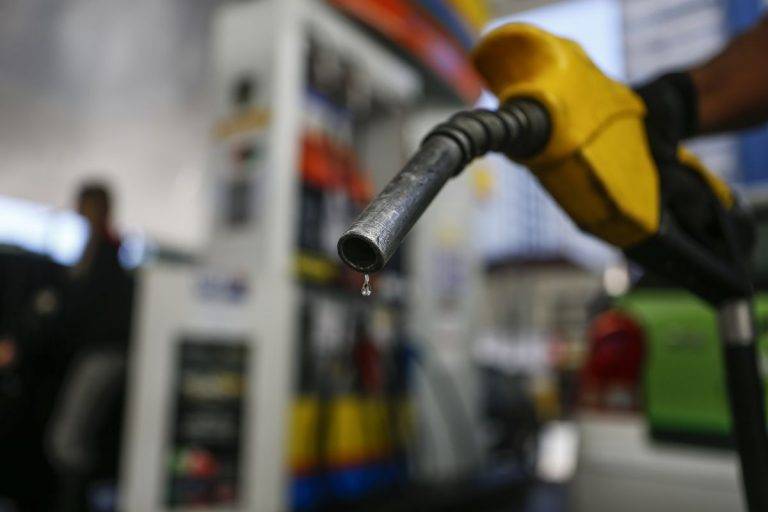 Brasil volta a 1986 e tenta tabelar combustível. Não vai funcionar Foto: Jonathan Campos/Gazeta do Povo