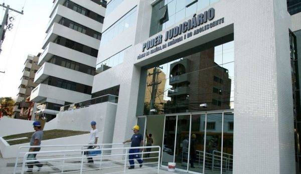 O concurso oferece 114 vagas de técnico judiciário do 1º grau de jurisdição do Tribunal de Justiça do Paraná. (Foto: Arquivo/Gazeta do Povo)