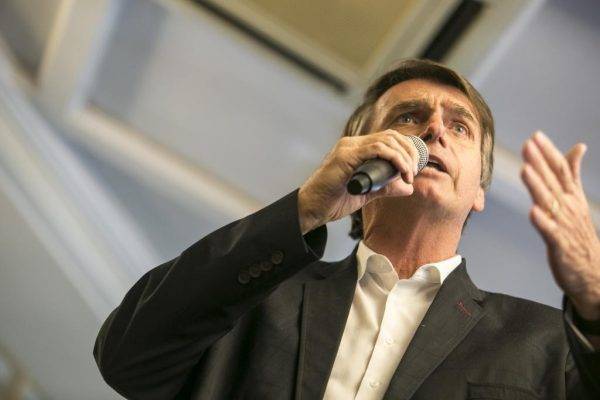 Gastos de Jair Bolsonaro em eleição são estranhamente baixos