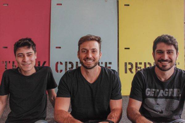 Douglas de Lara, Eduardo Dória e Filipi Alarcan, fundadores da startup Zimobi. Foto: Divulgação