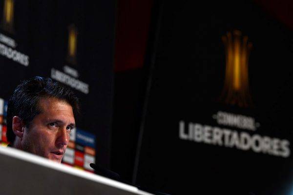 Guillermo Barros Schelotto, técnico do Boca Juniors GABRIEL BOUYS / AFP