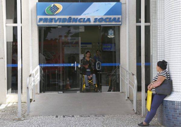 Agência do INSS: estudo estima que 20% da desigualdade brasileira é explicada pelas transferências do sistema previdenciário. Foto: Aniele Nascimento/Gazeta do Povo.
