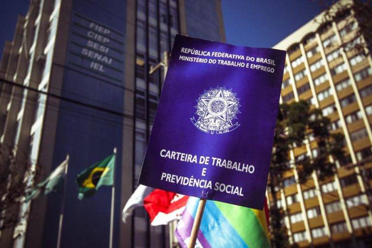 Servidor pode se aposentar com o triplo do INSS mesmo com contribuição igual André Rodrigues/Gazeta do Povo
