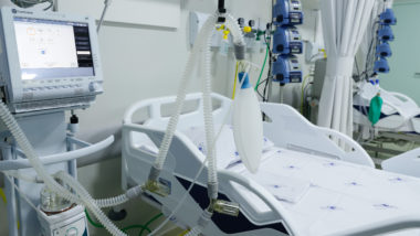 Leito de UTI para tratamento exclusivo do coronavírus.