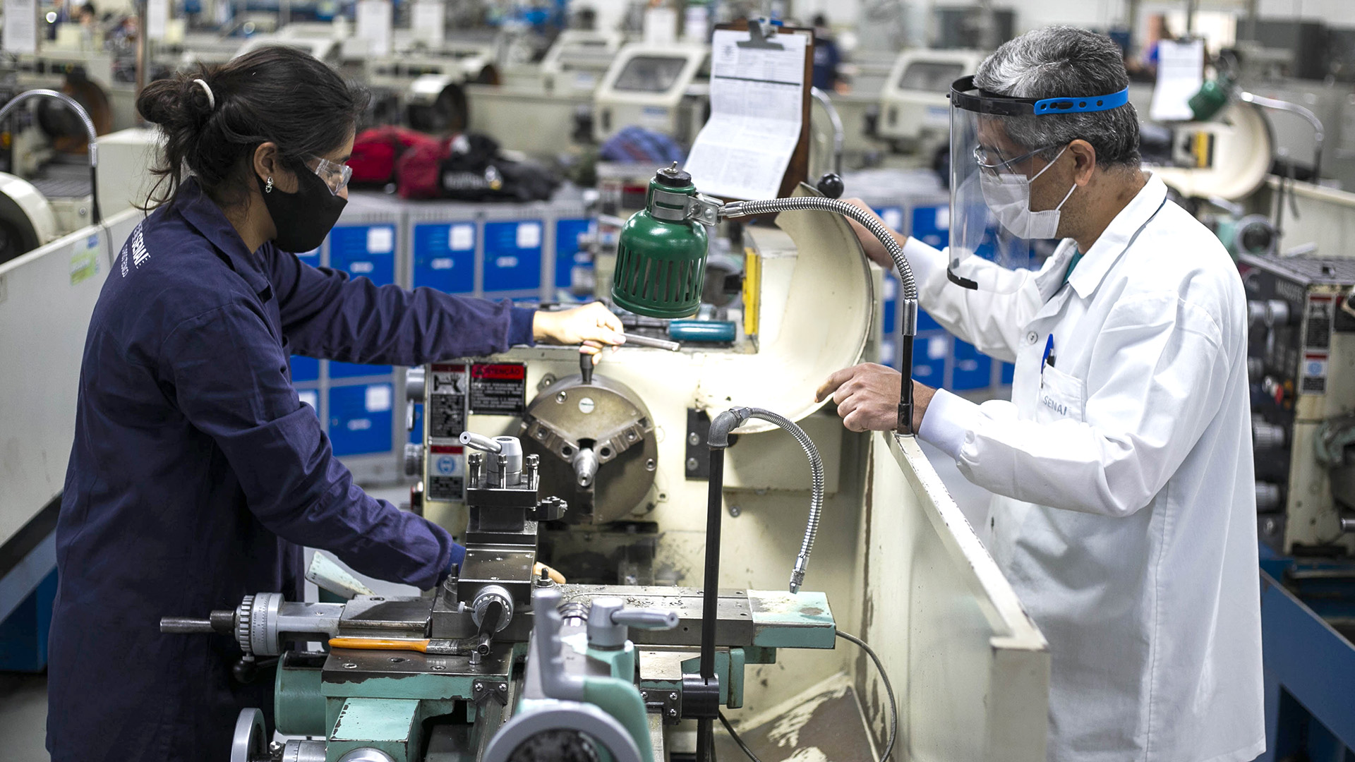 Mundo Senai apresenta o portfólio do Senai no Paraná, que está alinhado às necessidades das indústrias